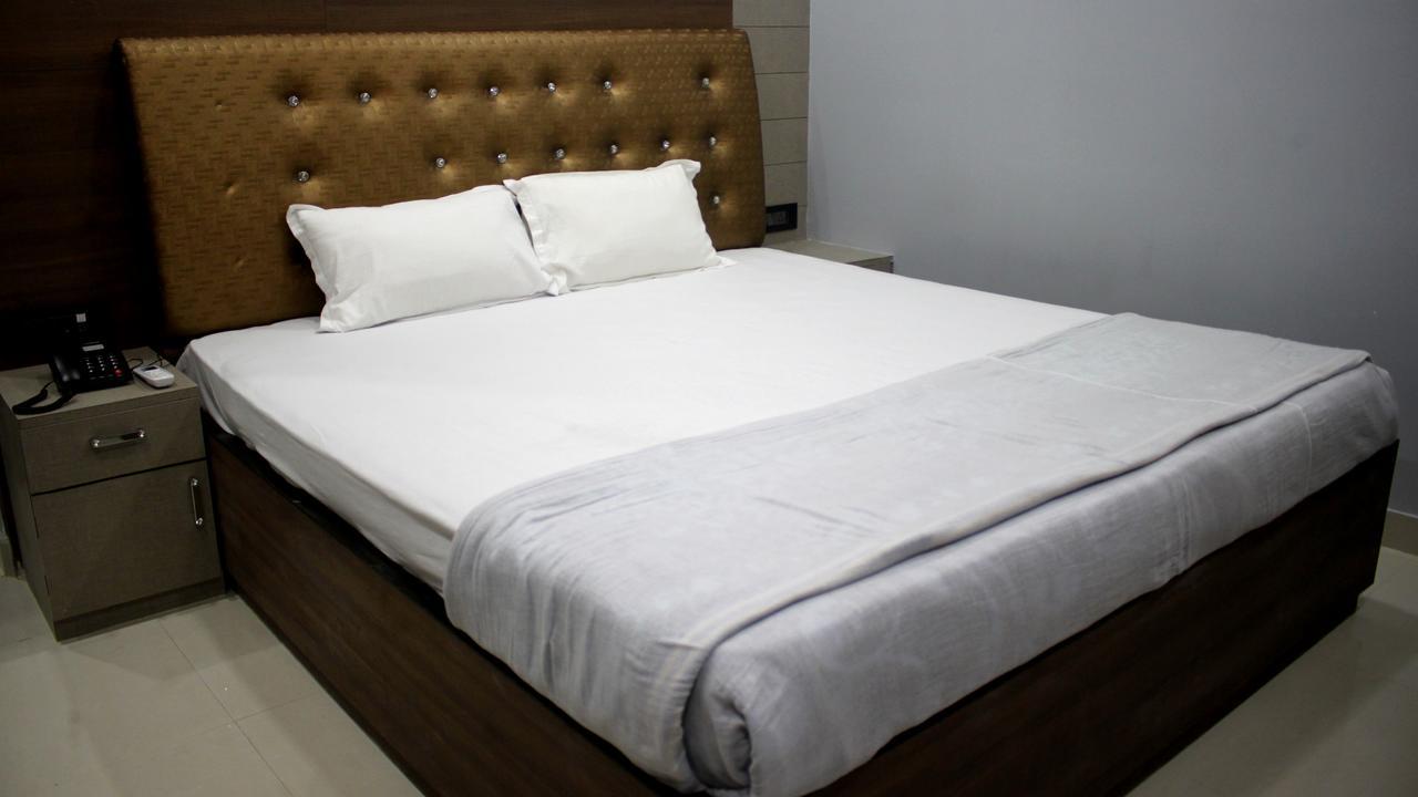 Hotel Shreemoyee Inn - Kamakhya Temple 구와하티 외부 사진